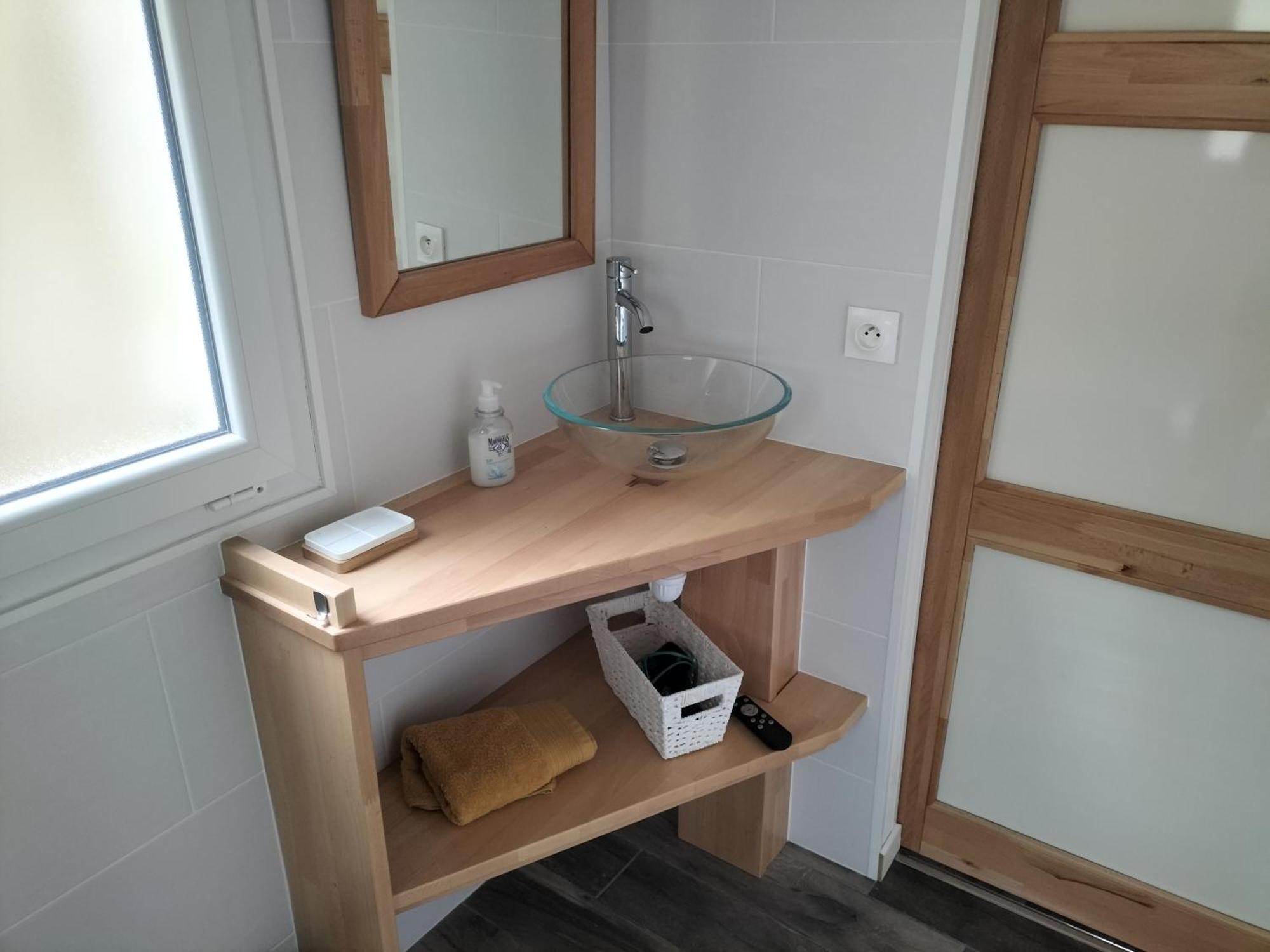 Logement Entier 3 Pieces Et Terrasse Mazieres-en-Gatine Luaran gambar